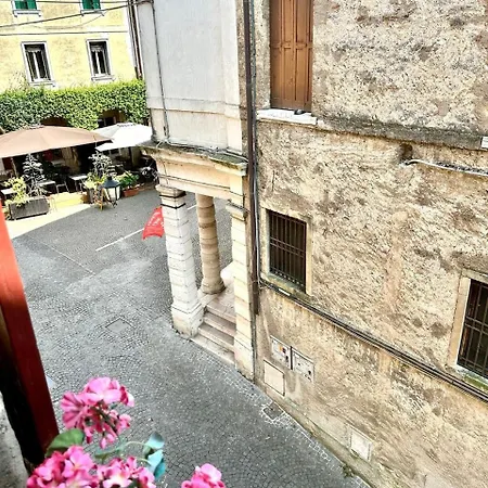 Il Nido Nel Centro Storico Di