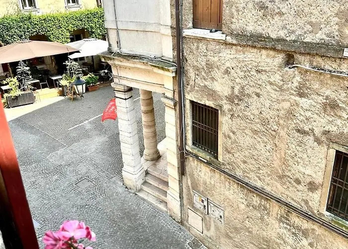 Il Nido Nel Centro Storico Di